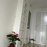西蒙尼公寓 公寓 *