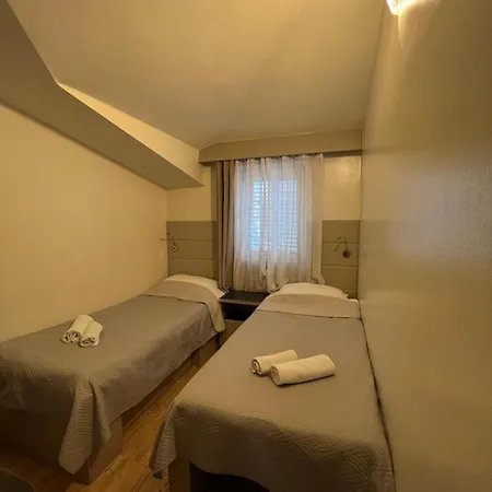 Simoni Apartment *