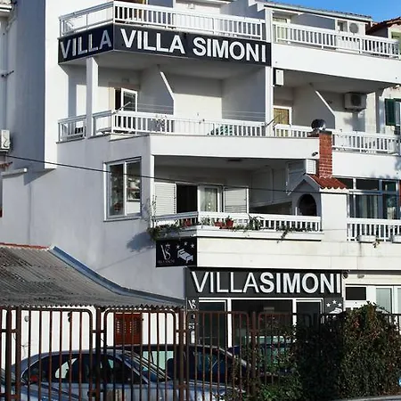 Simoni Apartment Split